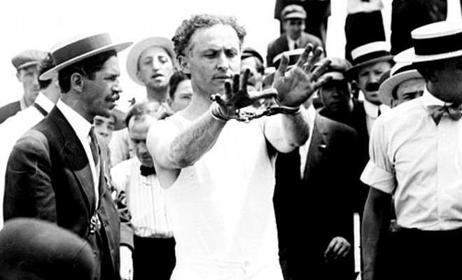 Ecos de lo remoto. Harry Houdini